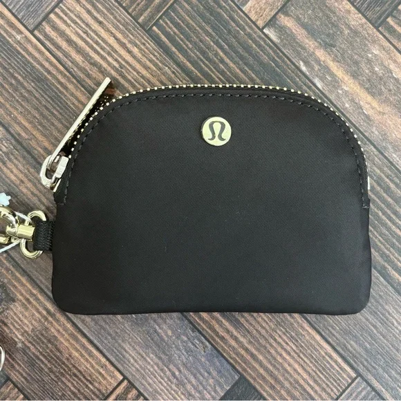 NWT Lululemon Dual Pouch Wristlet In Leopardo Shift Midi Desert Khaki - Picture 3 of 8